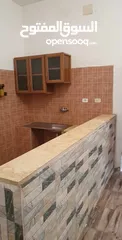  1 شقة غرفتين ومطبخ وحمام صلاح الدين السعر 1000