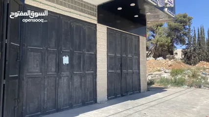  1 محليين تجاريين للايجار السنوي في بيت لحم الخضر قبل كازية النشاش على الشارع الرئيسي