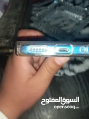  4 الجهاز ممتاز 64 جيجاو6رام بس في اكمن شعر بلشاشه مش مأثرات