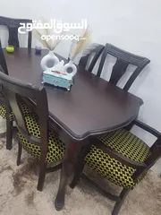  8 طاوله سفره خشب زان بالكامل 6 كراسي ضغط استعمال اشي بسيط جداً ..