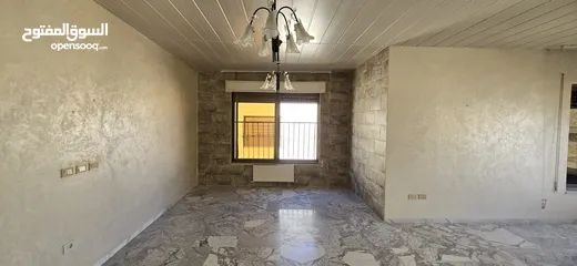  5 شقة للبيع / حي الجندويل / 190 متر مع مطبخ بلوط