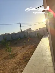 14 منزل للبيع