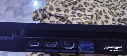  1 للبيعps4slim مستعمل شهرين