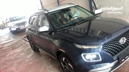  2 هيونداي فينيو ليميتيد v