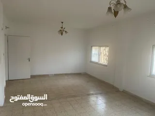  7 شقة للإيجار في جبل النزهه من المالك