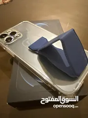  1 ايفون 12 برو ماكس بحالة ممتازة بدون اي خدوش او كسور , بطارية اصلية , بكارتونته اصلي ذاكرة 512