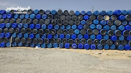  8 براميل حديد بلاستيك جميع الأحجام . تنكات شبك.  طبالي خشب .جالونات