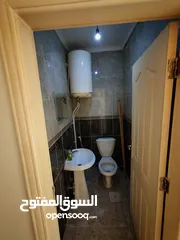  8 شقة للبيع  في موقع مميز في الجاردنز (غرفتين نوم) خلف المدارس العمرية