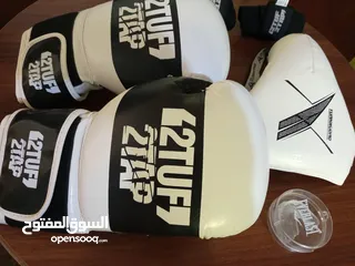  2 اغراض كيك بوكسينج جداد لم يستخدمو ابدا