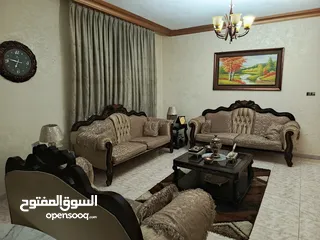  5 غرفة ضيوف وطقم كورنر للبيع الرجاء قراءة تفصيل