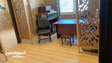  2 محل تجاري مميز جدا للبيع في منطقة السابع قرب مطعم السروات   REF 3663