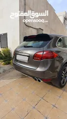  2 Porsche Cayenne S 2012  4.8 V8