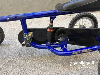  2 بسكليتات متنوعه جميعها اجنبيه والتفاصيل داخل الاعلان