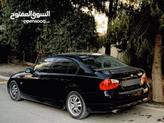  2 BMW للبيع للمعني