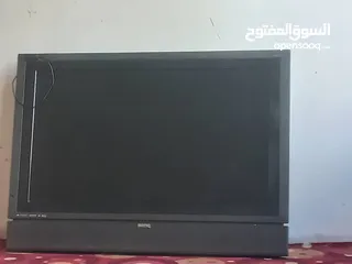  1 شاشة  تلفاز ظخم جداً