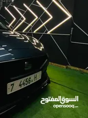  8 سيات اليون اف زر