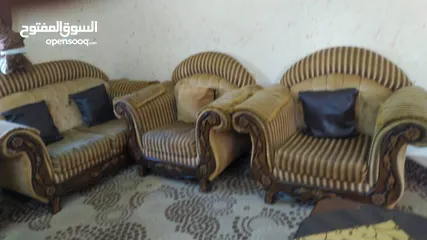  1 طقم كنب مستعمل طقم غرفة ضيوف