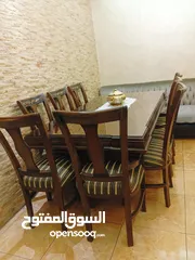  6 سفرة خشب زان 8 مقاعد و2 فضية وواحد بيرو بحالة جيدة جدا