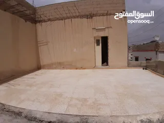  5 منزل للبيع