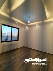  2 شقة شبه ارضي مع ترس مميزه في طريق المطار ضاحية الامير علي