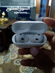  4 سماعه ابل للبيع او للبدل ابل اصلي معها شاحن سماعه صوتها عالي كثير.   او للبدل