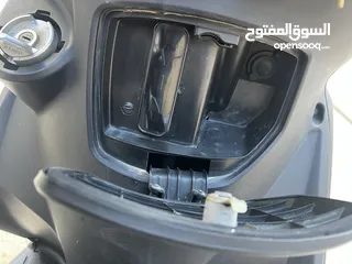  7 سكوتر كيمكو 200 للبيع