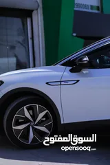 11 VOLKSWAGEN ID.4 CROZZ PRO  2022