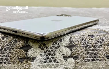  6 iPhone 11 PRO MAX 256g وكالة بسعر مناسب جداً لتواصل عرقم ال بلوصف فقطط