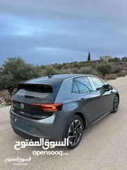 7 اي دي 3 موديل 2022  فيراني عداد قليل فحص كامل اوتوسكور 92 مالك اول من الزيرو بحالة الوكالة