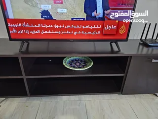  11 طاولة تلفزيون مع رفوف ديكور خشب ثقيل