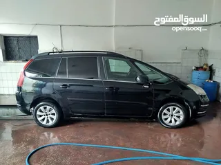  3 سيتاروين بيكاسو اسود 7 ركاب بيت لحم