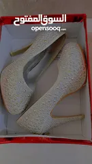  1 4 أحذية كعب نسائي  مستعملة مع بعض