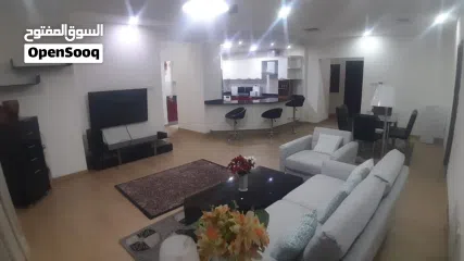  3 شقة كبيرةمفروشه في الجفيرمن غرفتين تملك حر للبيع