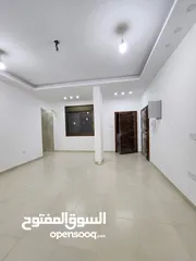  22 شقه بناء جديد طابقيه لها مدخلين سوبر ديلوكس