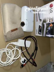  1 جهاز بث الفيديو بروجيكتر  الغني عن التعريف LG