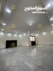  3 شقة من فيلا - ام أذينة - 3نوم 1ماستر - 350م - ارضي - مدخل مستقل - قرب الخدمات