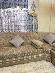  10 كورنر اماراتي خليجي مريح لغرفة جلوس او معيشه بلون عسلي مميز السعر 130 دينار السعر قابل للتفاوض
