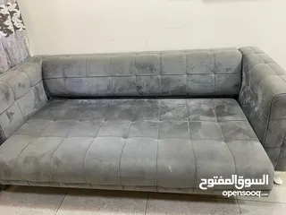  2 صالون تركي كلاسيكي مستعمل اقل من شهرين للبيع بسعر ممتاز