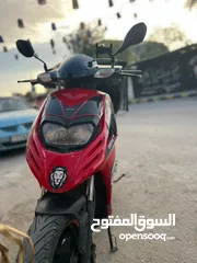  4 سكوتر ابريليا