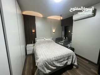  12 شقة مع روف مفصول تماما - اشتريها وخلي الروف يدفع ثمنها