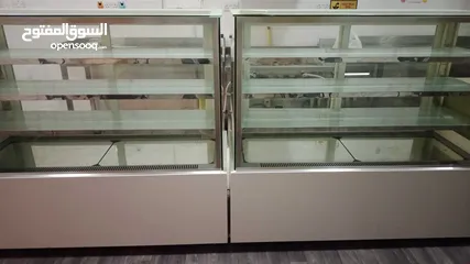  3 cake display chiller