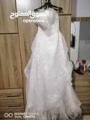  4 بدلة عرس موديل أمريكي نضيفة جدا شك يدوي للبيع بسعر مغري جدا 100 دينار.. استخدام مرة وحدة فقط