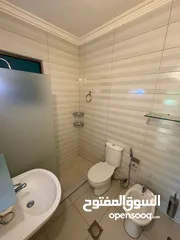  15 شقة مميزة  للبيع في الرابية بسعر لقطه