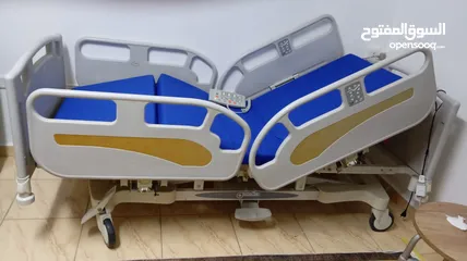  1 سرير طبي للمرضى 4حركات مريح جدا