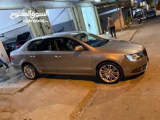  2 skoda superb