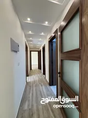  16 شقة مميزة باجمل مناطق النخيل مساحة221م طابق اول بتشطيبات مميزة