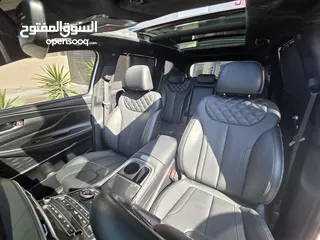  7 Hyundai Santa Fe Hybrid