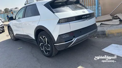  4 هيونداي أيونك 5