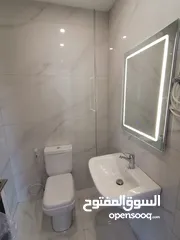  14 شقة مميزة للبيع طابق ثالث مع روف  مساحة 86م2 بمنطقه ابو علندا