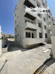  1 شقق فندقيه للبيع الحي الشرقي مساحة 135 متر شقتين في الطابق فقط البناية 8 شقق قرب دوار الشهداء